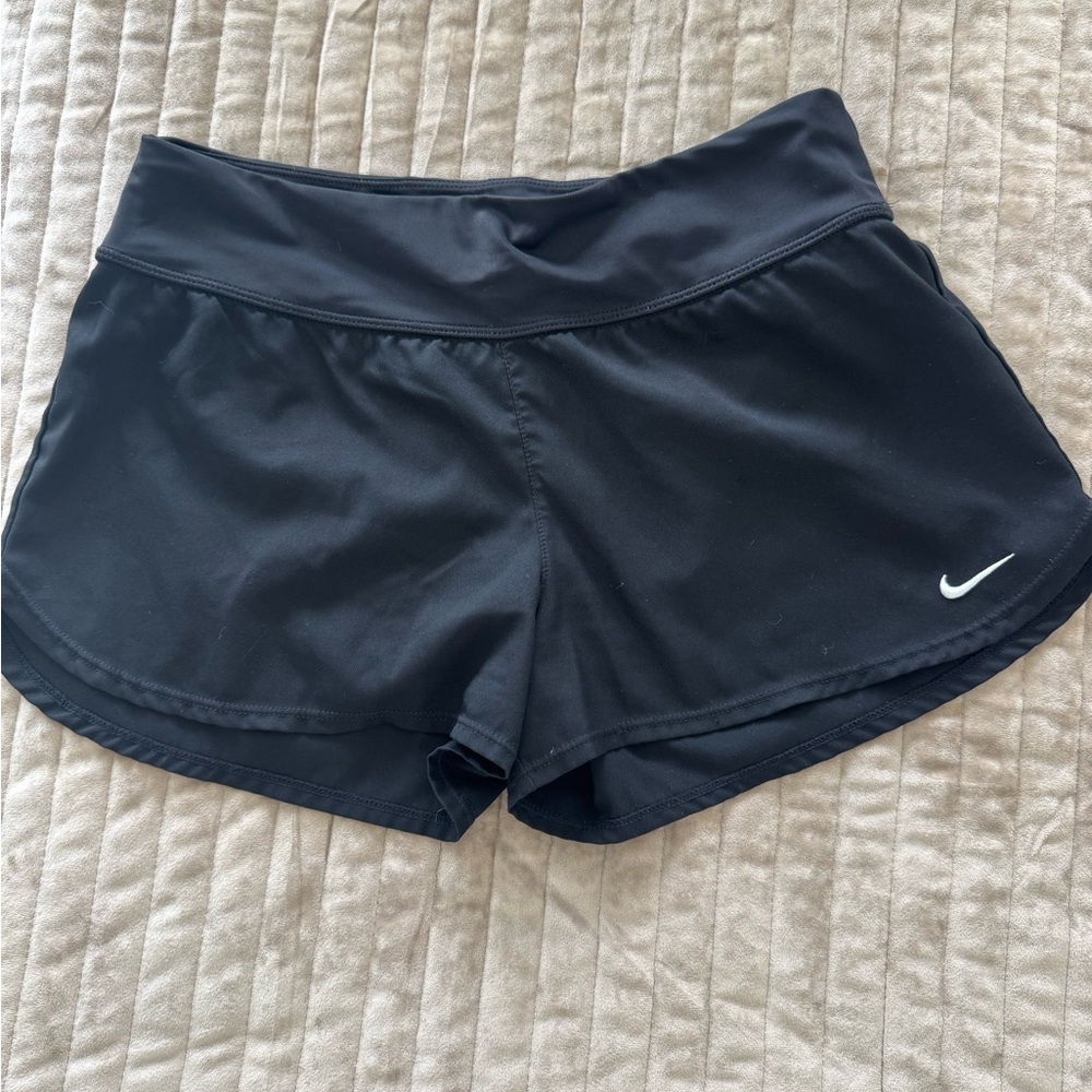 Nike Women's Dark Athletic Shorts Size Small